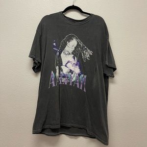 aaliyah graphic tee